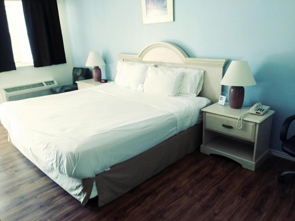 Donna Victoria Palms Inn And Suites מראה חיצוני תמונה