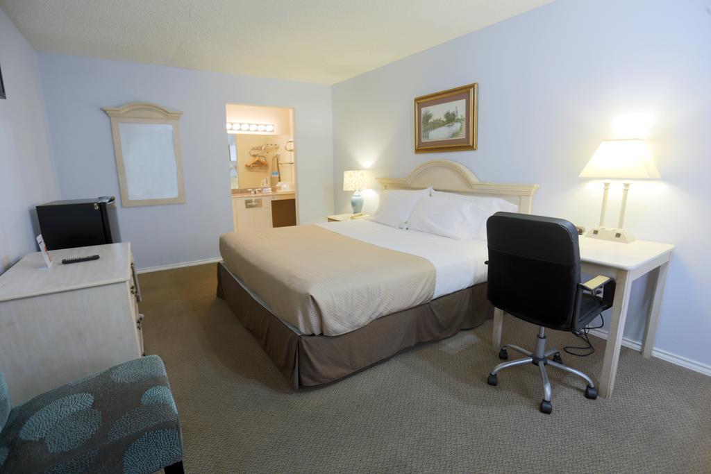 Donna Victoria Palms Inn And Suites מראה חיצוני תמונה